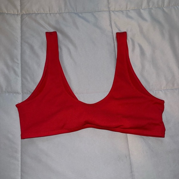 Forever 21 Red Twist-Front Bikini Top Size 3X - Picture 2 of 3
